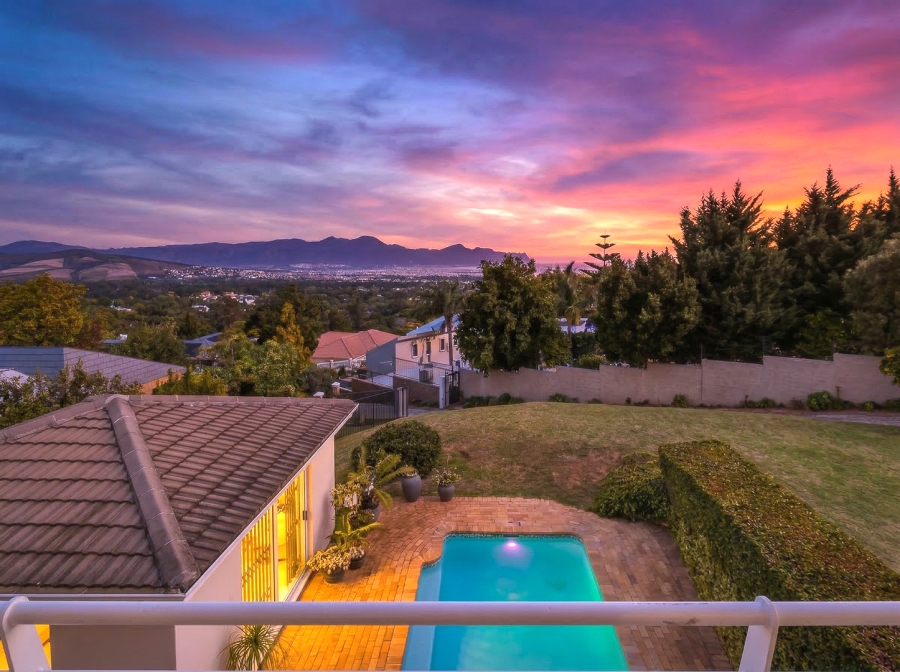 6 Bedroom Property for Sale in La Concorde Western Cape